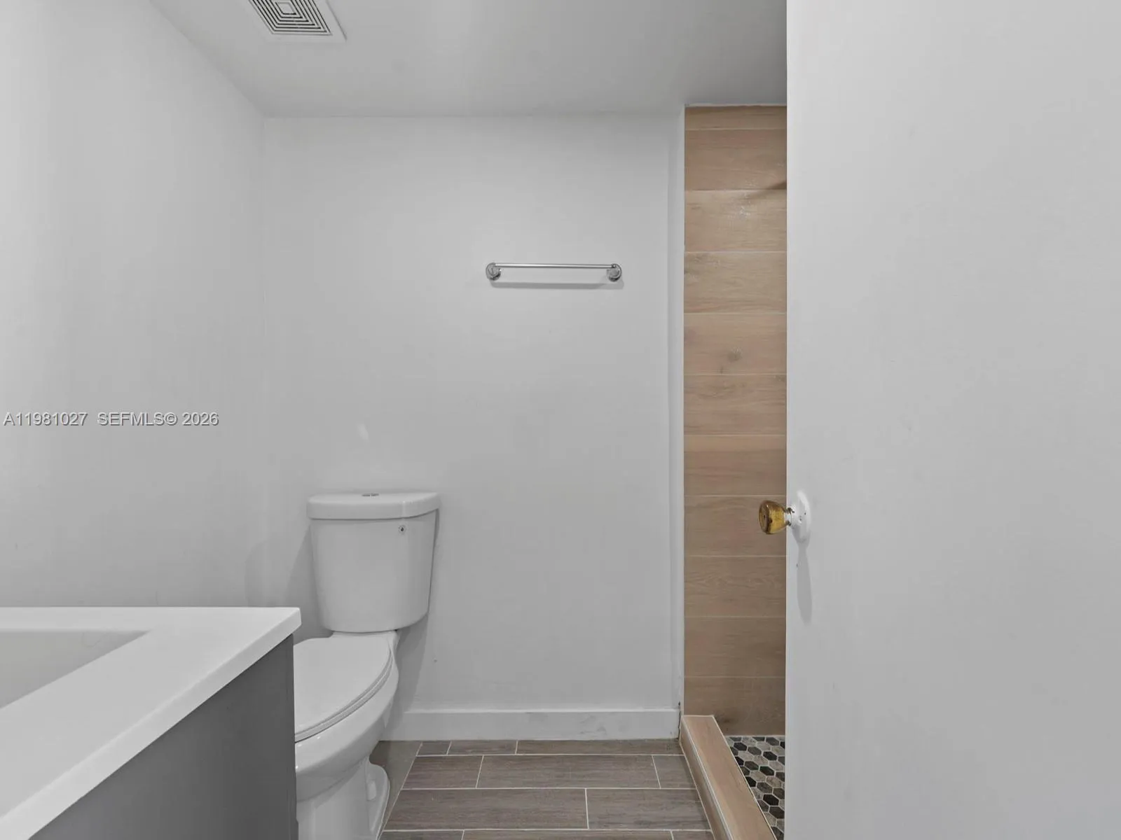 252 E 36th St, Hialeah, Florida 33013, Hialeah, Florida 33013, ,Residential Income,For Sale,252 E 36th St, Hialeah, Florida 33013,A11981027