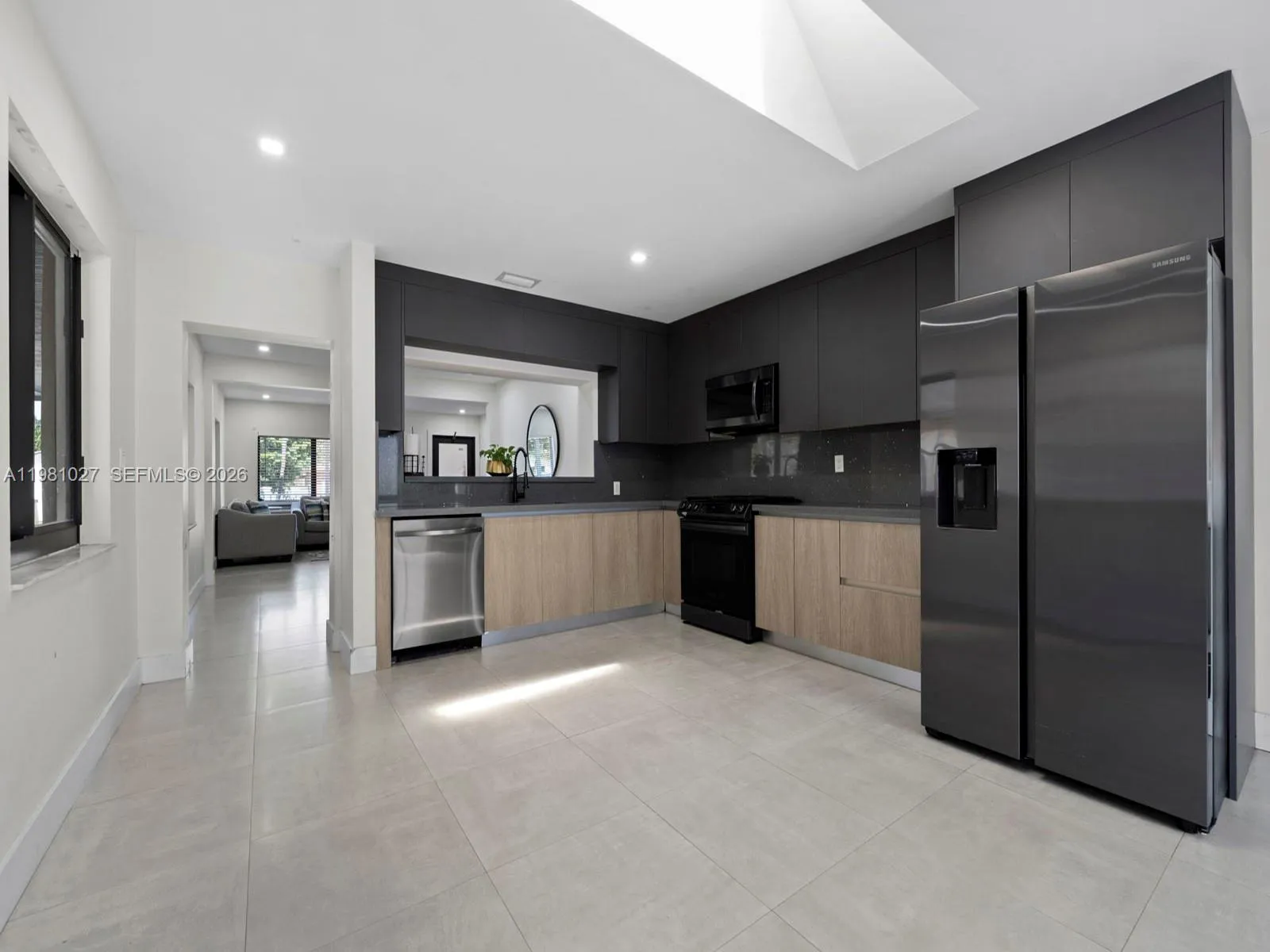 252 E 36th St, Hialeah, Florida 33013, Hialeah, Florida 33013, ,Residential Income,For Sale,252 E 36th St, Hialeah, Florida 33013,A11981027