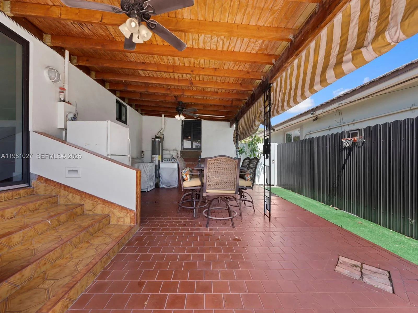 252 E 36th St, Hialeah, Florida 33013, Hialeah, Florida 33013, ,Residential Income,For Sale,252 E 36th St, Hialeah, Florida 33013,A11981027
