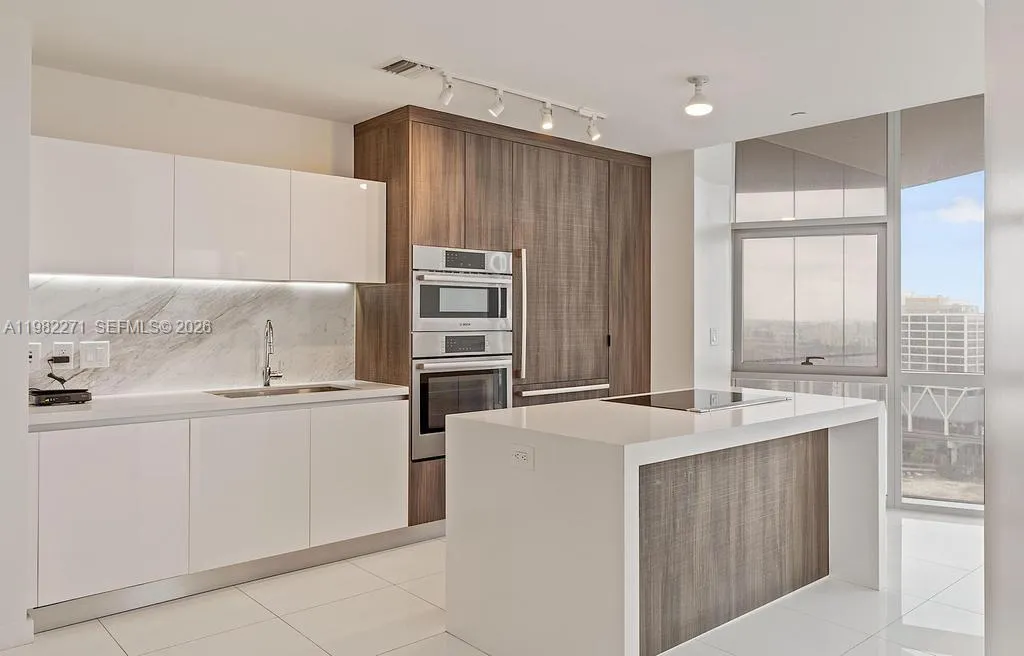 851 Ne 1st Ave 2102, Miami, Florida 33132, Miami, Florida 33132, 1 Bedroom Bedrooms, ,1 BathroomBathrooms,Residential,For Sale,851 Ne 1st Ave 2102, Miami, Florida 33132,A11982271