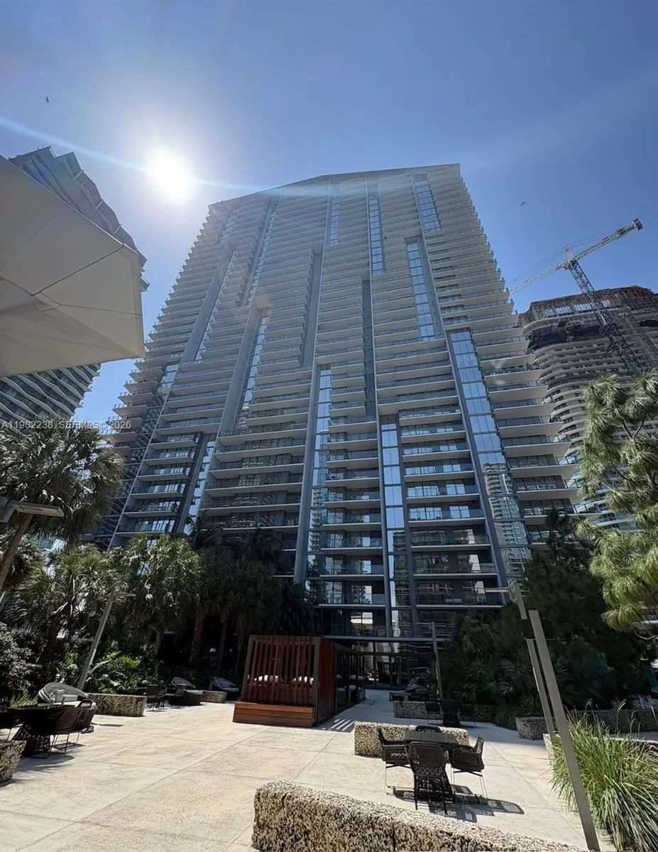 88 Sw 7th St 3307, Miami, Florida 33130, Miami, Florida 33130, 1 Bedroom Bedrooms, ,1 BathroomBathrooms,Residential Lease,For Rent,88 Sw 7th St 3307, Miami, Florida 33130,A11982238
