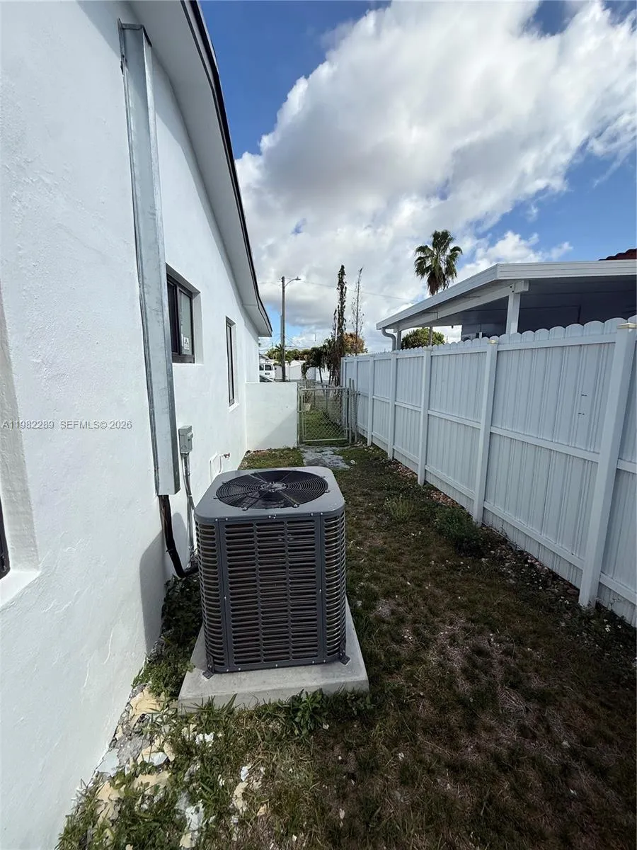 1014 W 66th St, Hialeah, Florida 33012, Hialeah, Florida 33012, 3 Bedrooms Bedrooms, ,2 BathroomsBathrooms,Residential,For Sale,1014 W 66th St, Hialeah, Florida 33012,A11982289