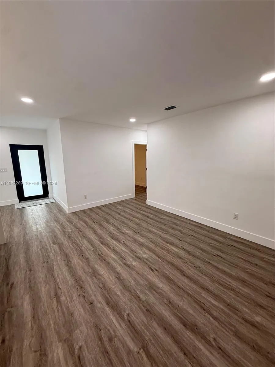 1014 W 66th St, Hialeah, Florida 33012, Hialeah, Florida 33012, 3 Bedrooms Bedrooms, ,2 BathroomsBathrooms,Residential,For Sale,1014 W 66th St, Hialeah, Florida 33012,A11982289