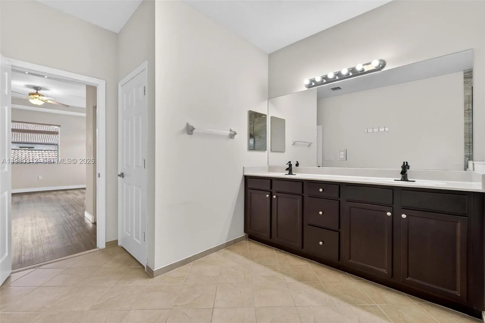 11561 Sw 232nd Ln 11561, Homestead, Florida 33032, Homestead, Florida 33032, 4 Bedrooms Bedrooms, ,2 BathroomsBathrooms,Residential Lease,For Rent,11561 Sw 232nd Ln 11561, Homestead, Florida 33032,A11980312