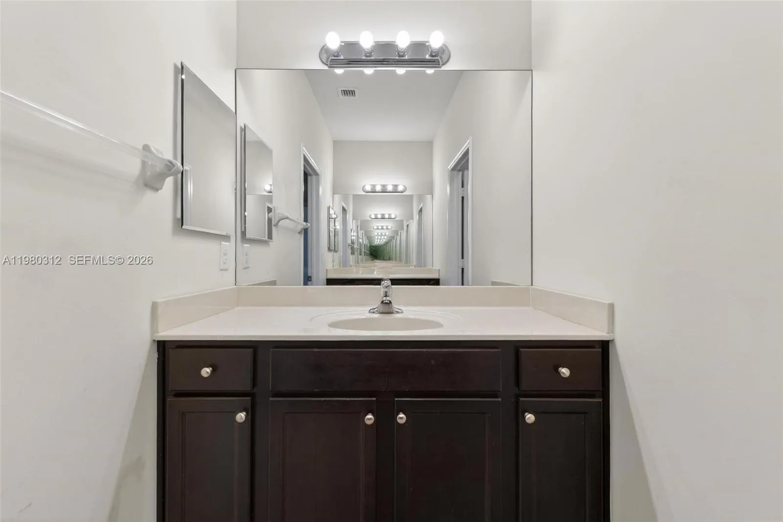 11561 Sw 232nd Ln 11561, Homestead, Florida 33032, Homestead, Florida 33032, 4 Bedrooms Bedrooms, ,2 BathroomsBathrooms,Residential Lease,For Rent,11561 Sw 232nd Ln 11561, Homestead, Florida 33032,A11980312