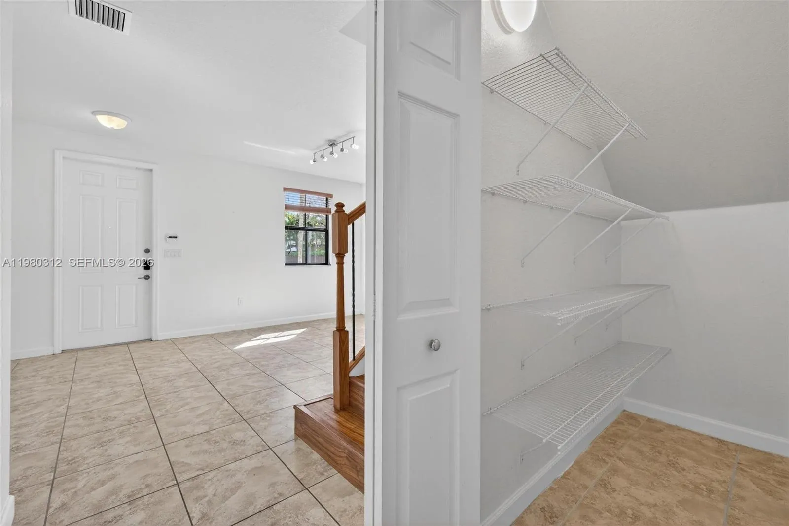 11561 Sw 232nd Ln 11561, Homestead, Florida 33032, Homestead, Florida 33032, 4 Bedrooms Bedrooms, ,2 BathroomsBathrooms,Residential Lease,For Rent,11561 Sw 232nd Ln 11561, Homestead, Florida 33032,A11980312