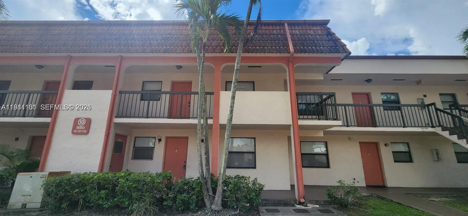880 Ne 207th Ter 104-10, Miami, Florida 33179, Miami, Florida 33179, 2 Bedrooms Bedrooms, ,2 BathroomsBathrooms,Residential Lease,For Rent,880 Ne 207th Ter 104-10, Miami, Florida 33179,A11981161