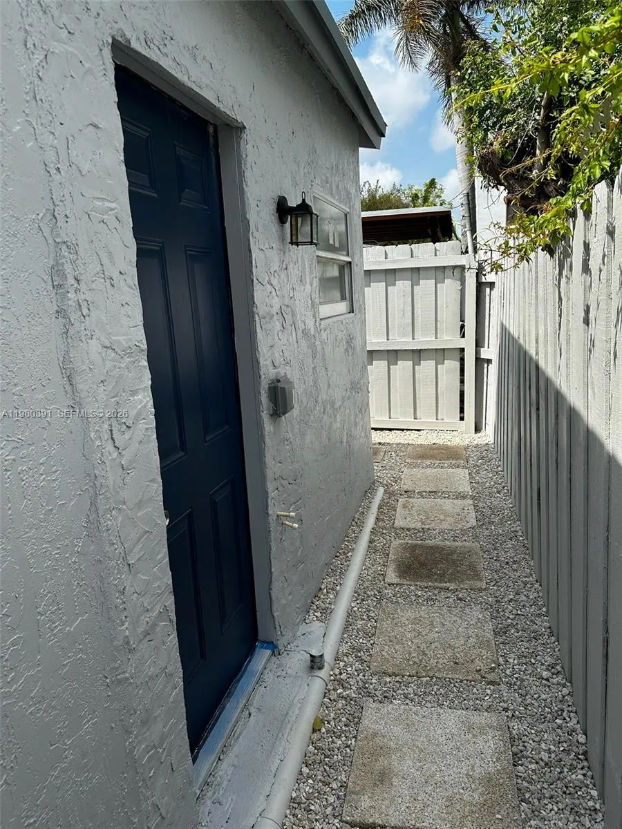2223 Nw 32nd St, Miami, Florida 33142, Miami, Florida 33142, ,Residential Income,For Sale,2223 Nw 32nd St, Miami, Florida 33142,A11980391