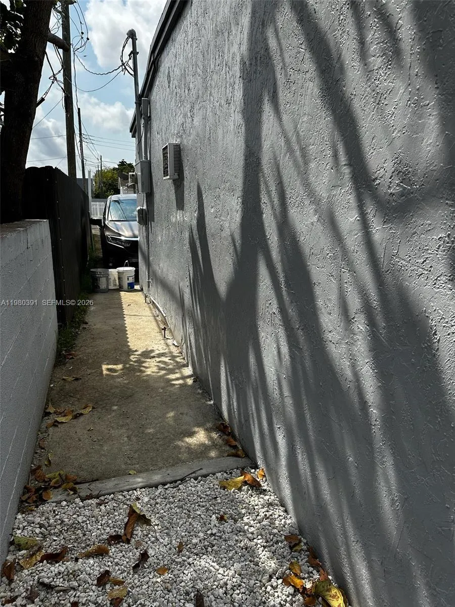 2223 Nw 32nd St, Miami, Florida 33142, Miami, Florida 33142, ,Residential Income,For Sale,2223 Nw 32nd St, Miami, Florida 33142,A11980391