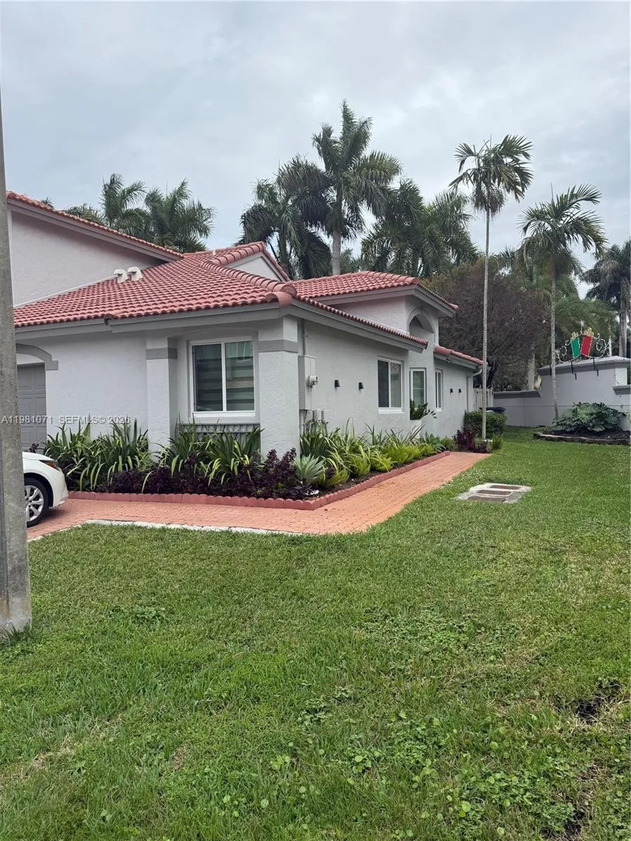 5121 Nw 114th Ct, Doral, Florida 33178, Doral, Florida 33178, 2 Bedrooms Bedrooms, ,2 BathroomsBathrooms,Residential,For Sale,5121 Nw 114th Ct, Doral, Florida 33178,A11981071