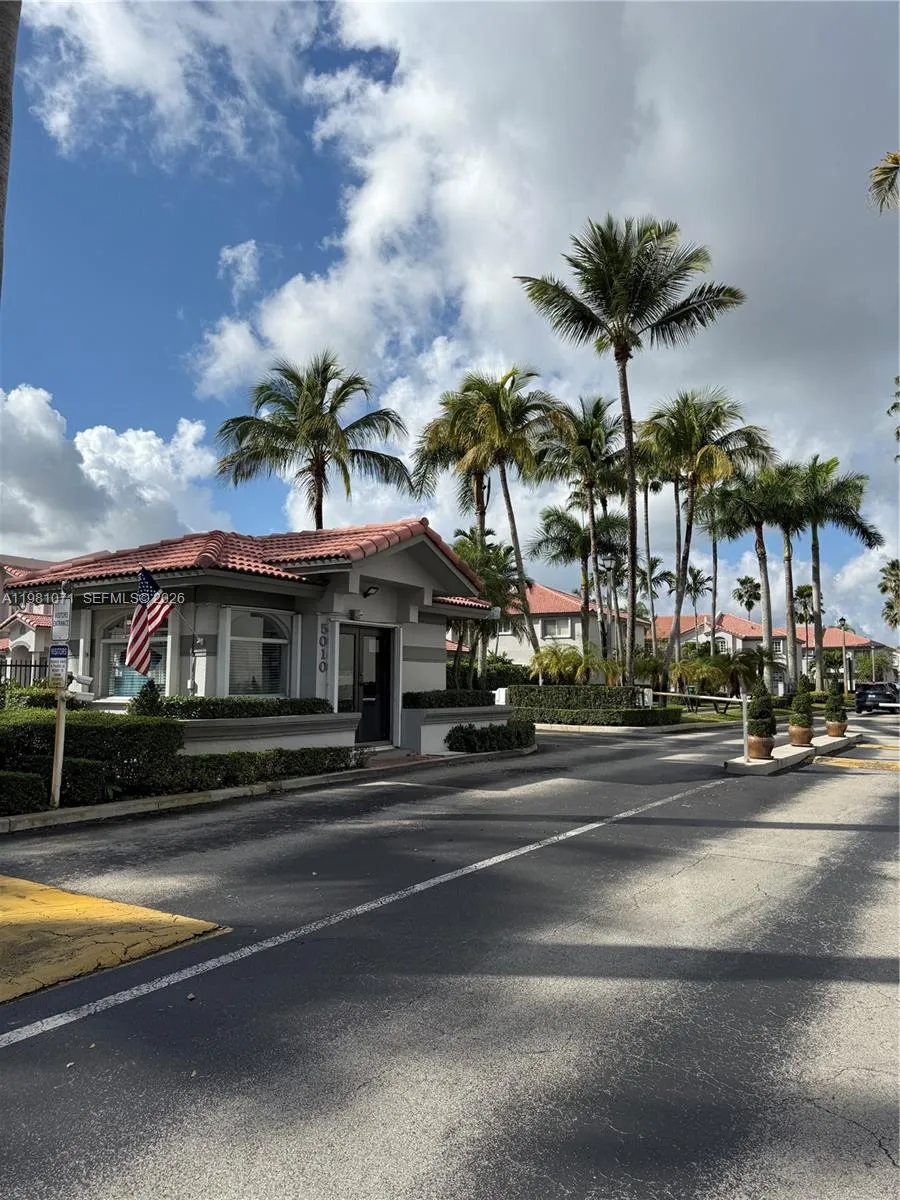 5121 Nw 114th Ct, Doral, Florida 33178, Doral, Florida 33178, 2 Bedrooms Bedrooms, ,2 BathroomsBathrooms,Residential,For Sale,5121 Nw 114th Ct, Doral, Florida 33178,A11981071