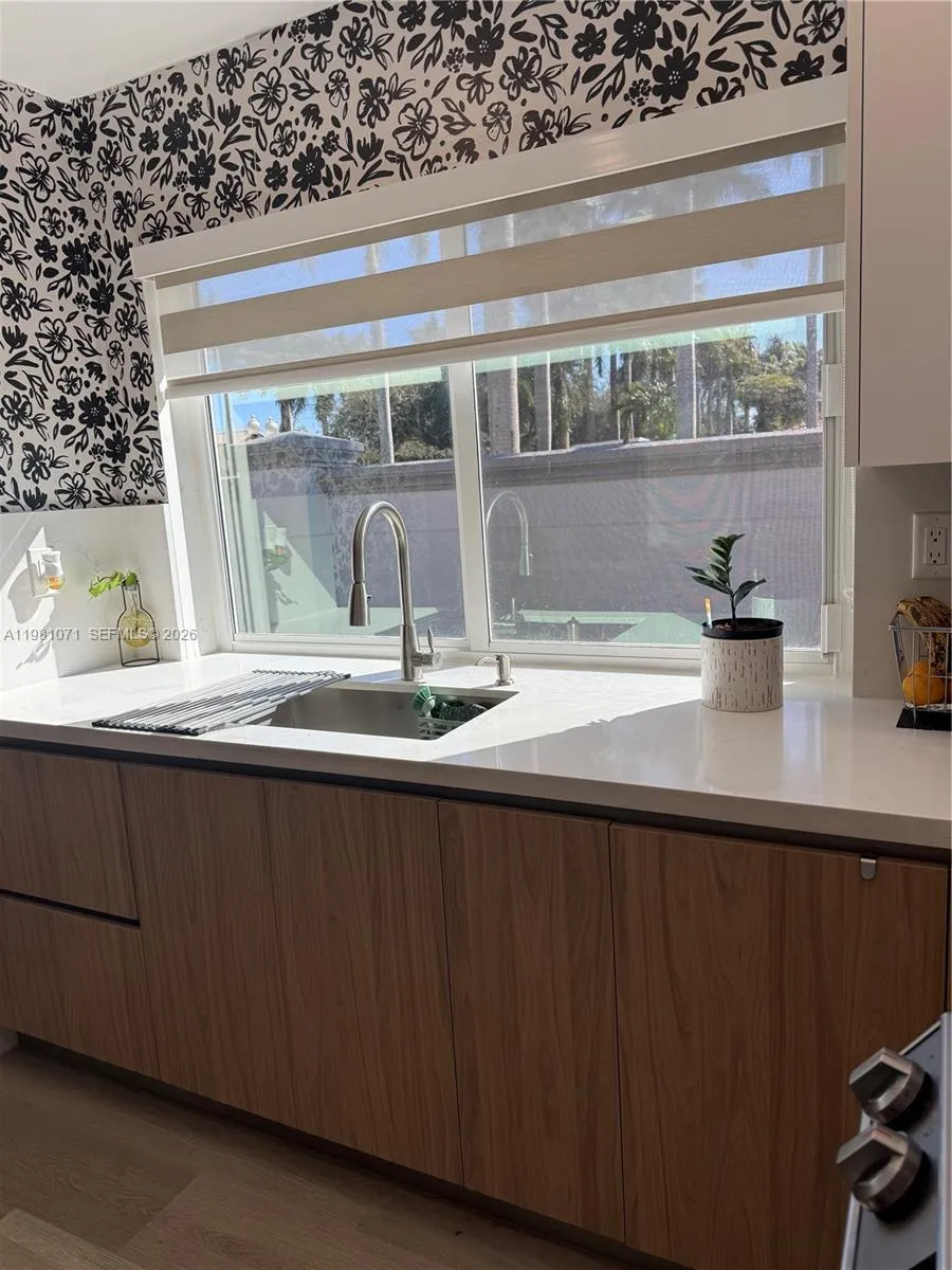 5121 Nw 114th Ct, Doral, Florida 33178, Doral, Florida 33178, 2 Bedrooms Bedrooms, ,2 BathroomsBathrooms,Residential,For Sale,5121 Nw 114th Ct, Doral, Florida 33178,A11981071