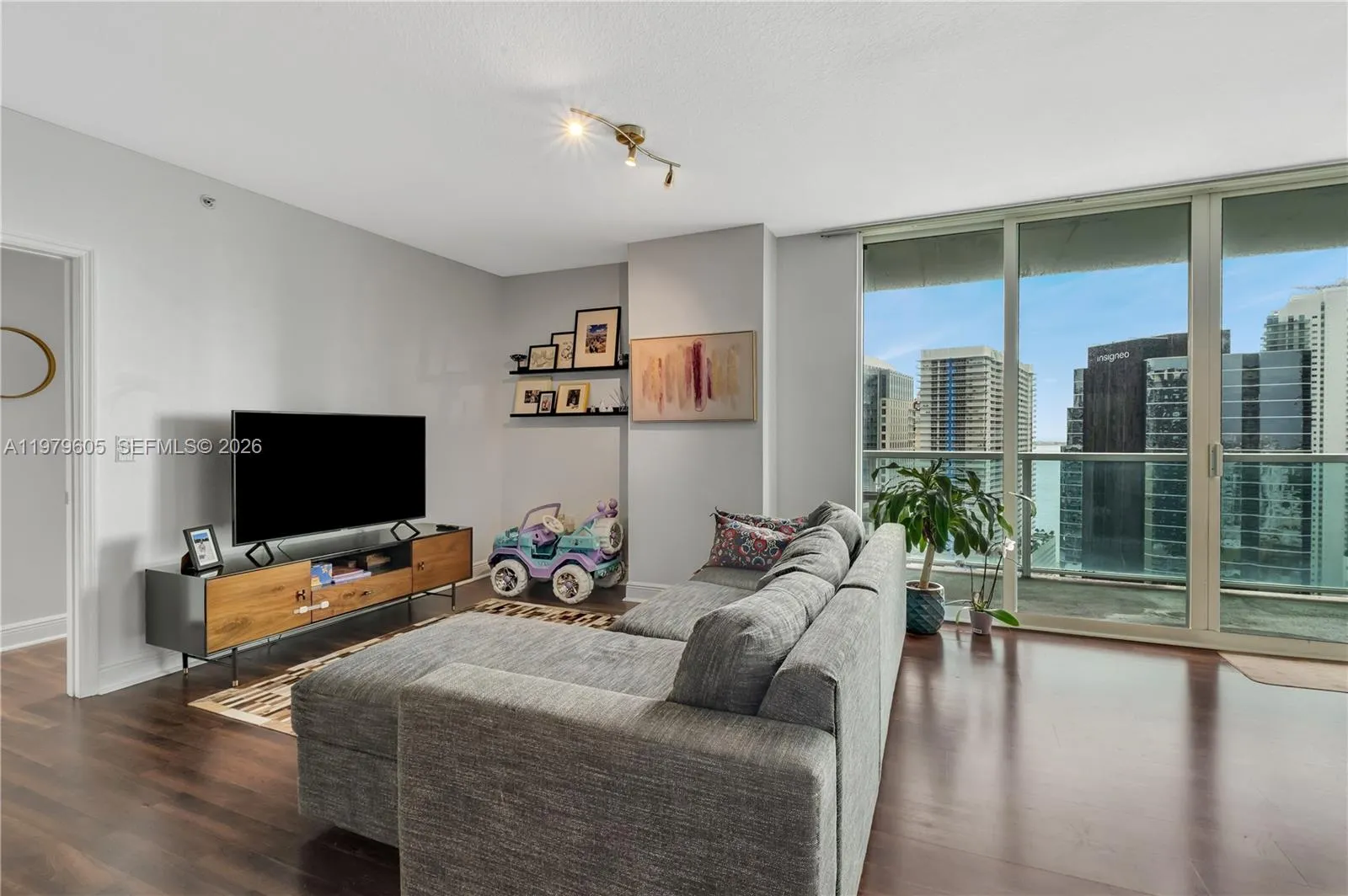 1250 S Miami Ave 2802, Miami, Florida 33130, Miami, Florida 33130, 2 Bedrooms Bedrooms, ,2 BathroomsBathrooms,Residential,For Sale,1250 S Miami Ave 2802, Miami, Florida 33130,A11979605