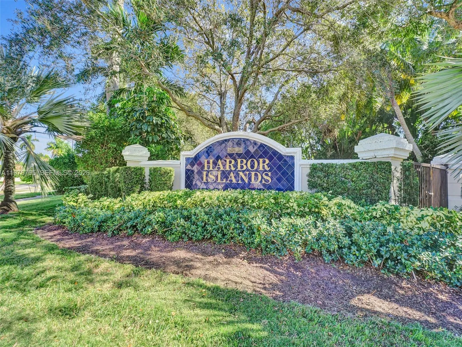 901 Manatee Way, Hollywood, Florida 33019, Hollywood, Florida 33019, 4 Bedrooms Bedrooms, ,4 BathroomsBathrooms,Residential,For Sale,901 Manatee Way, Hollywood, Florida 33019,A11976795