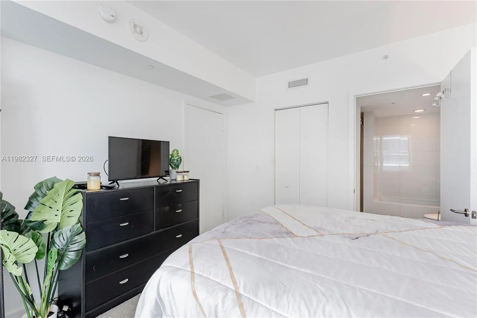 1300 S Miami Ave 2909, Miami, Florida 33130, Miami, Florida 33130, 2 Bedrooms Bedrooms, ,2 BathroomsBathrooms,Residential Lease,For Rent,1300 S Miami Ave 2909, Miami, Florida 33130,A11982327