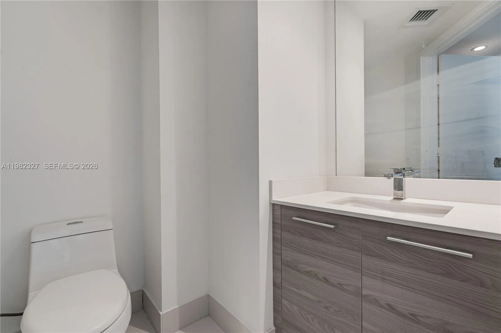 1300 S Miami Ave 2909, Miami, Florida 33130, Miami, Florida 33130, 2 Bedrooms Bedrooms, ,2 BathroomsBathrooms,Residential Lease,For Rent,1300 S Miami Ave 2909, Miami, Florida 33130,A11982327