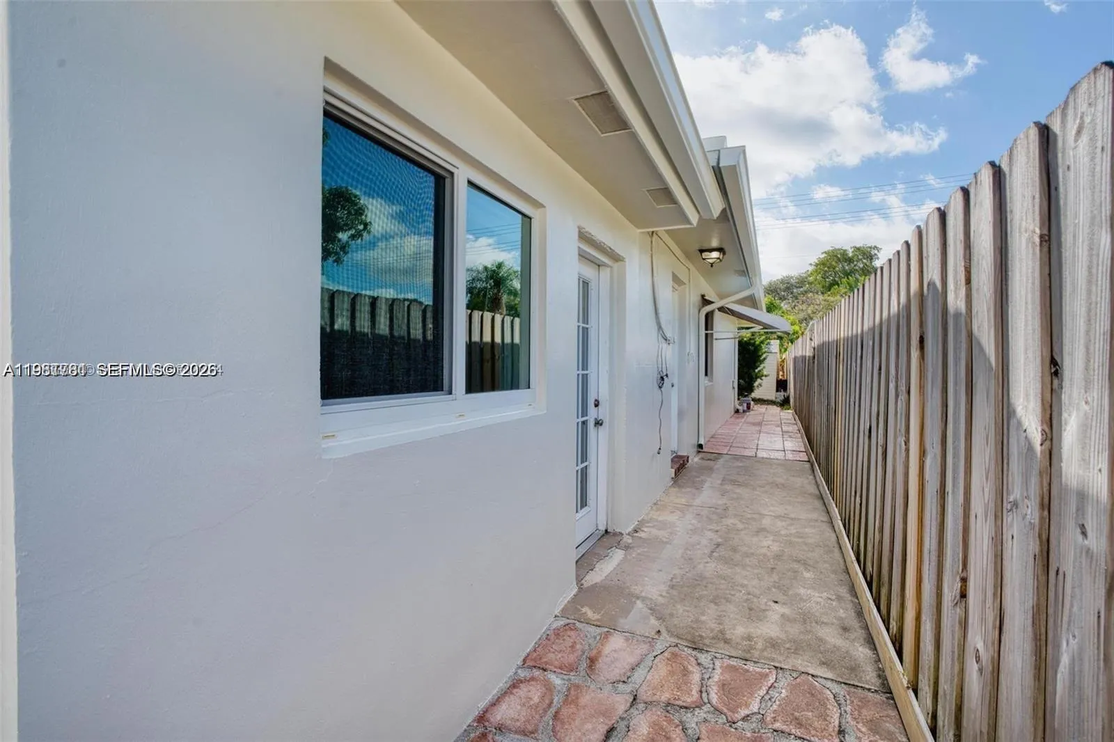 735 Ne 38th St, Oakland Park, Florida 33334, Oakland Park, Florida 33334, 3 Bedrooms Bedrooms, ,2 BathroomsBathrooms,Residential,For Sale,735 Ne 38th St, Oakland Park, Florida 33334,A11981781