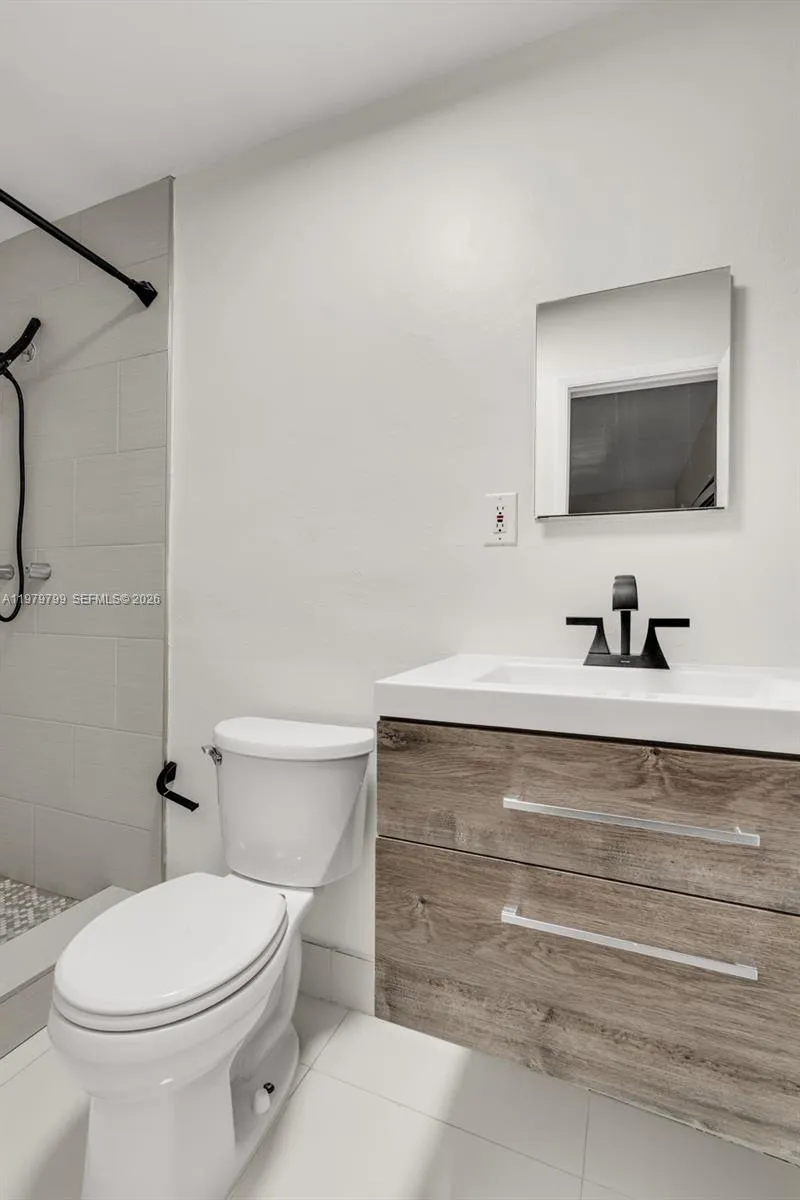 5655 Ne 5th Ter 0, Oakland Park, Florida 33334, Oakland Park, Florida 33334, 3 Bedrooms Bedrooms, ,2 BathroomsBathrooms,Residential Lease,For Rent,5655 Ne 5th Ter 0, Oakland Park, Florida 33334,A11979799