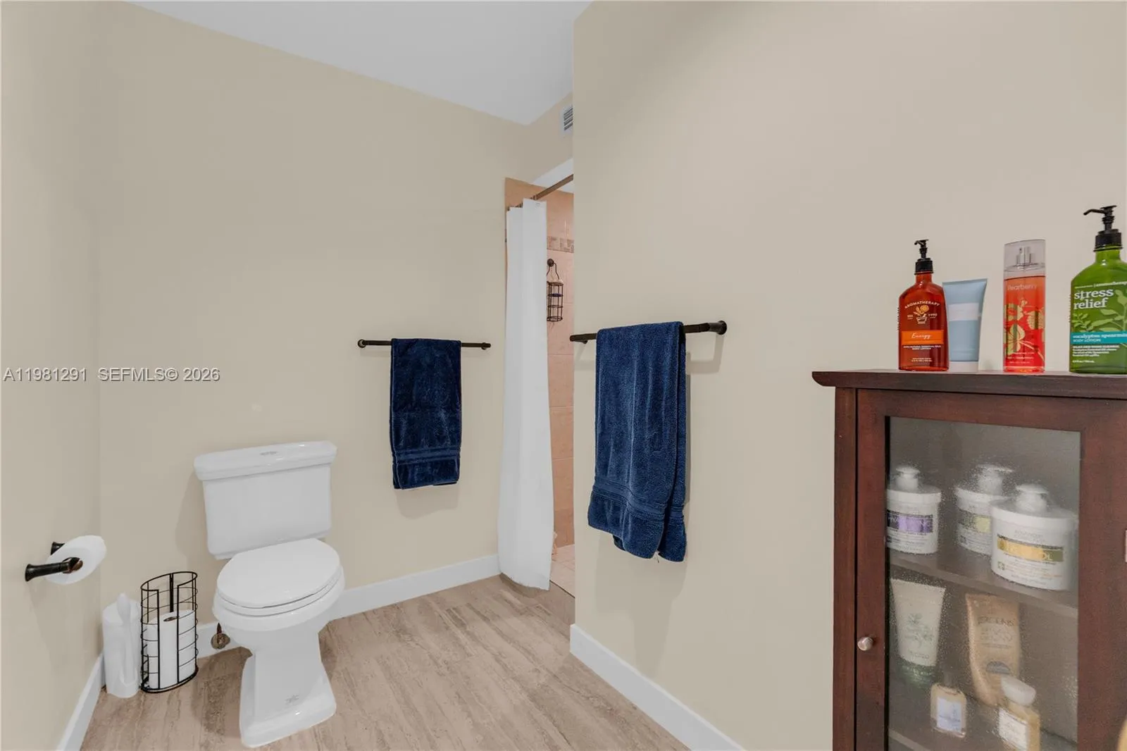 11611 Sw 106th Ter, Miami, Florida 33176, Miami, Florida 33176, 3 Bedrooms Bedrooms, 7 Rooms Rooms,2 BathroomsBathrooms,Residential,For Sale,11611 Sw 106th Ter, Miami, Florida 33176,A11981291