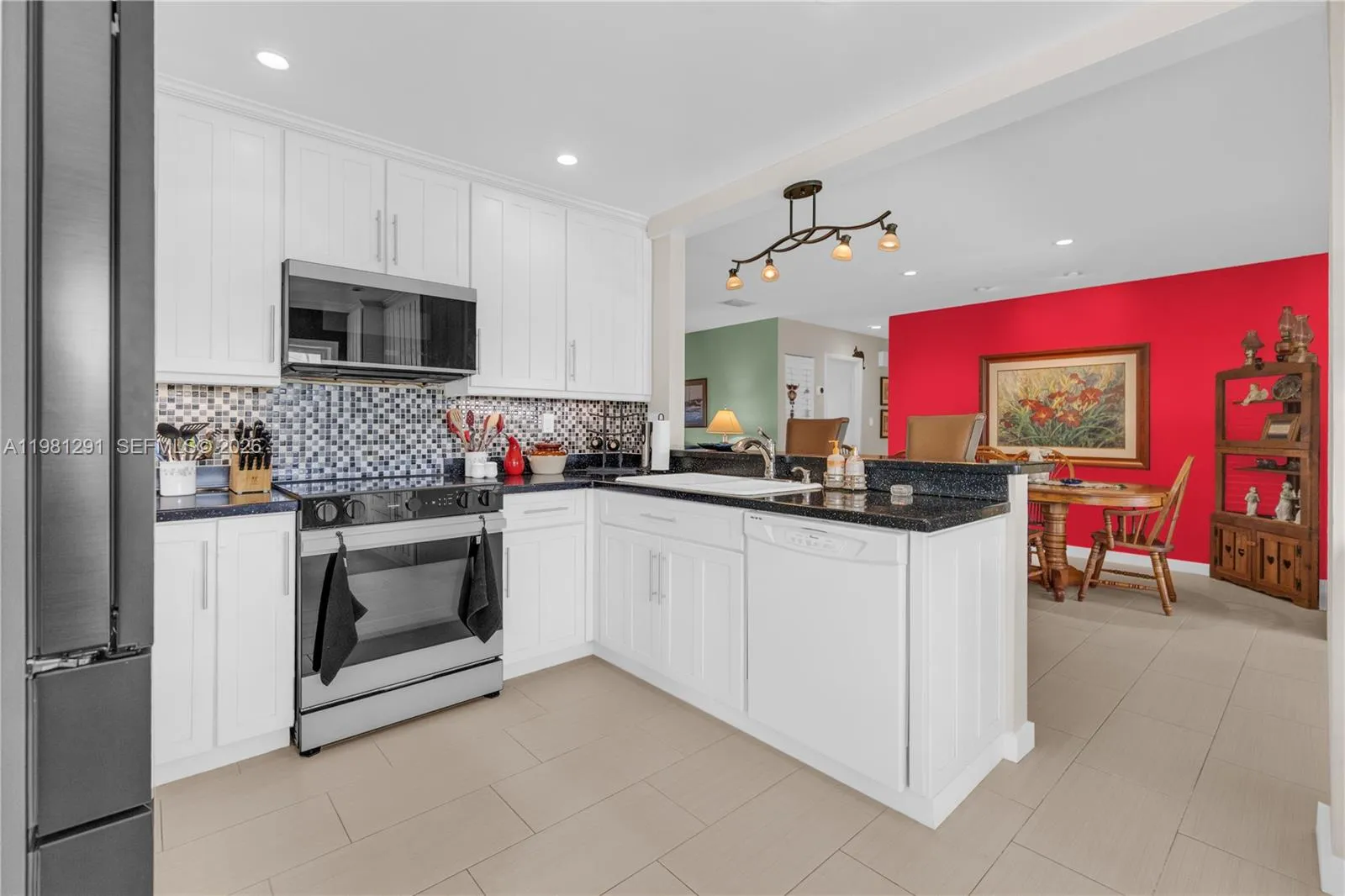 11611 Sw 106th Ter, Miami, Florida 33176, Miami, Florida 33176, 3 Bedrooms Bedrooms, 7 Rooms Rooms,2 BathroomsBathrooms,Residential,For Sale,11611 Sw 106th Ter, Miami, Florida 33176,A11981291