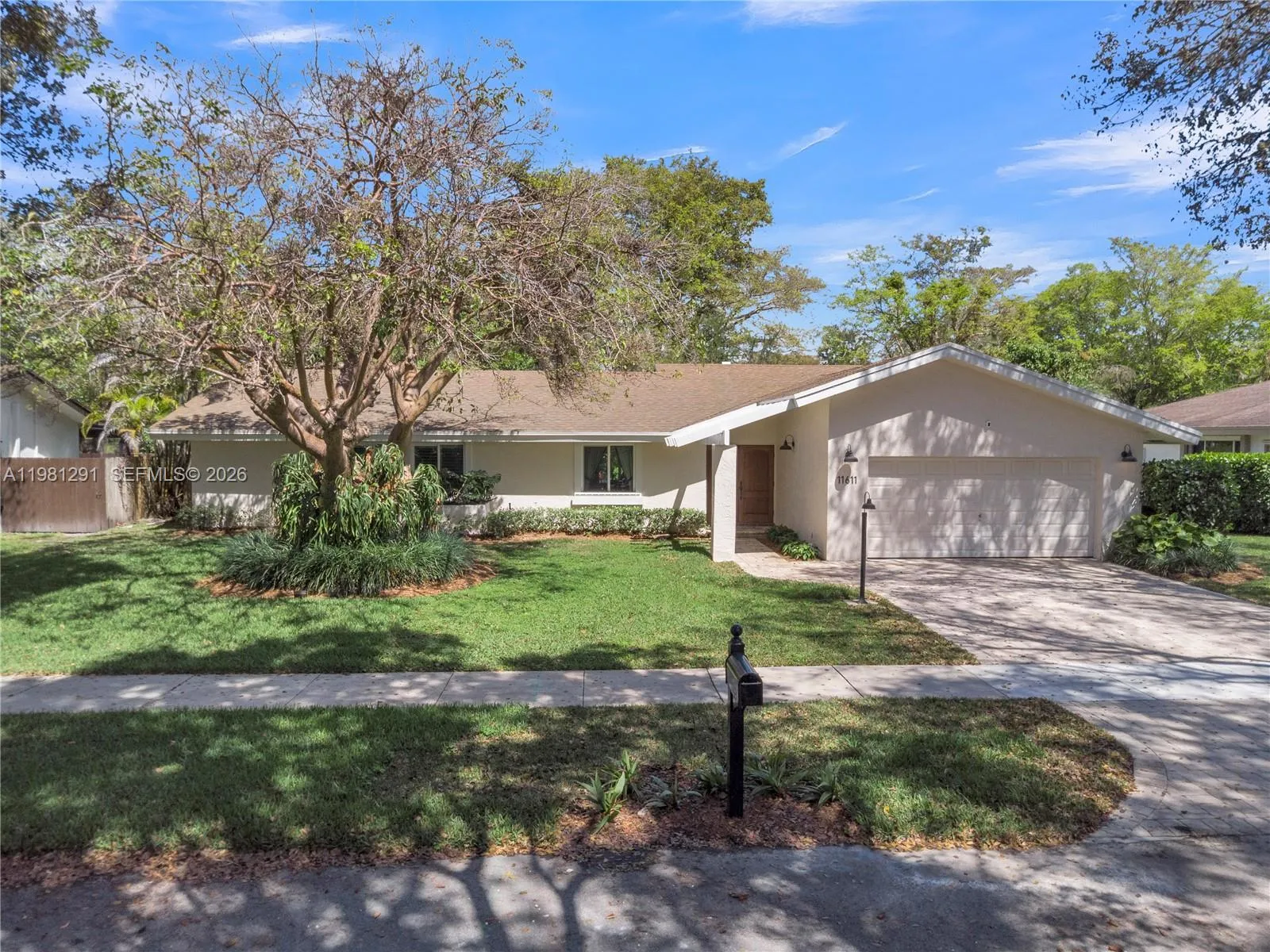 11611 Sw 106th Ter, Miami, Florida 33176, Miami, Florida 33176, 3 Bedrooms Bedrooms, 7 Rooms Rooms,2 BathroomsBathrooms,Residential,For Sale,11611 Sw 106th Ter, Miami, Florida 33176,A11981291
