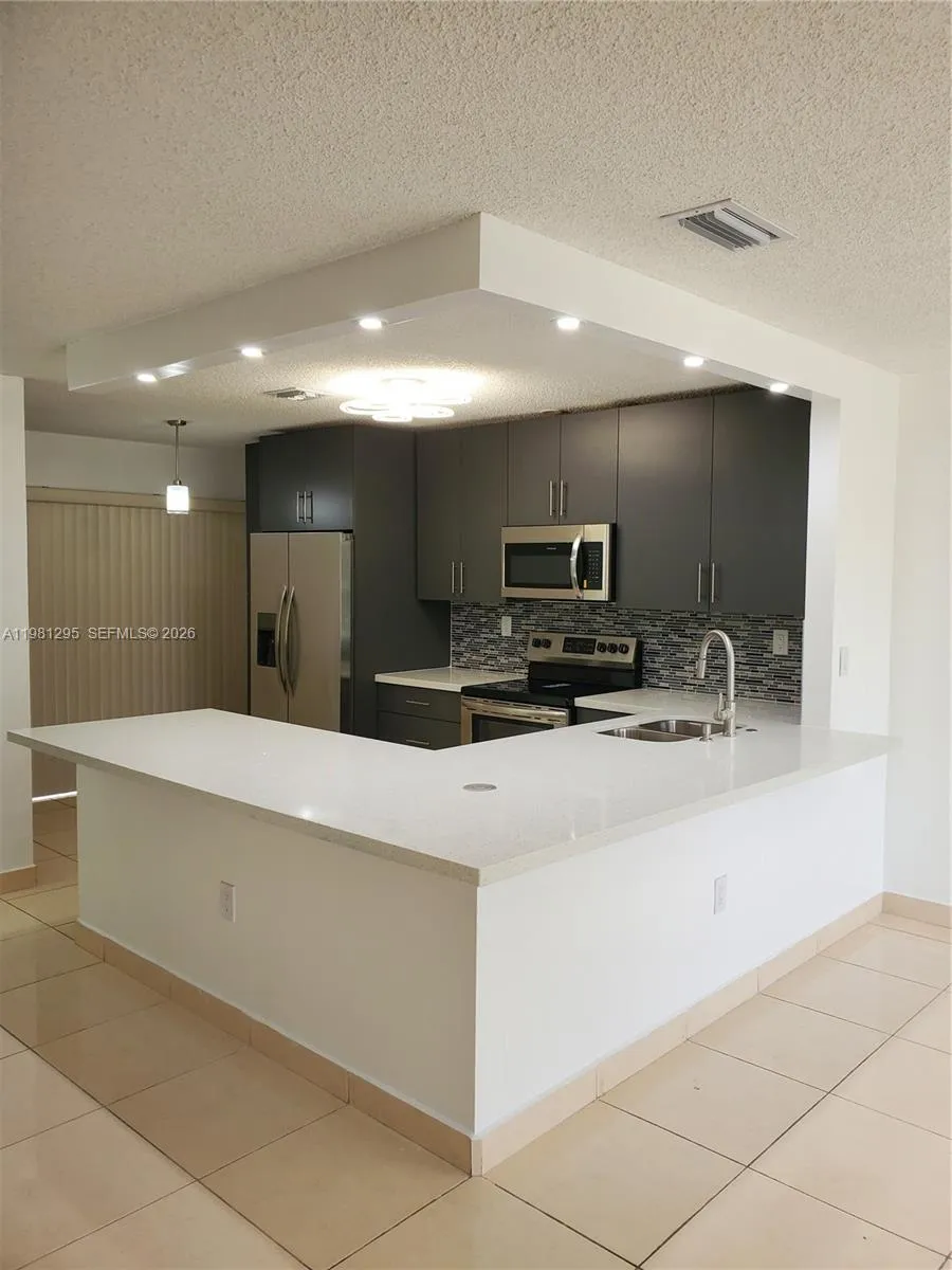 10147 Costa Del Sol Blvd C-58, Doral, Florida 3317, Doral, Florida 33178, 3 Bedrooms Bedrooms, ,2 BathroomsBathrooms,Residential Lease,For Rent,10147 Costa Del Sol Blvd C-58, Doral, Florida 3317,A11981295