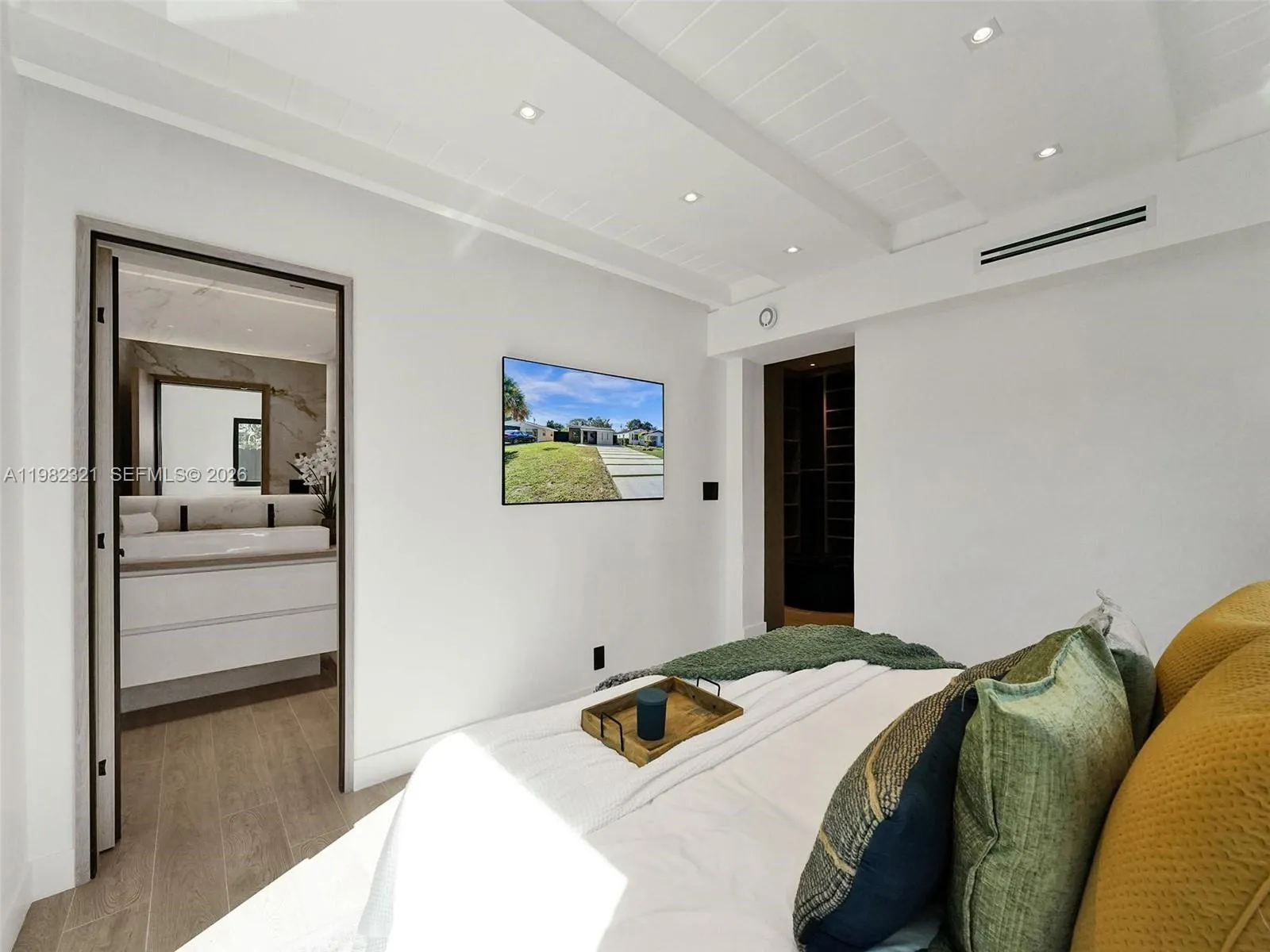 2066 Ne 174th St ., North Miami Beach, Florida 331, North Miami Beach, Florida 33162, 4 Bedrooms Bedrooms, ,3 BathroomsBathrooms,Residential Lease,For Rent,2066 Ne 174th St ., North Miami Beach, Florida 331,A11982321