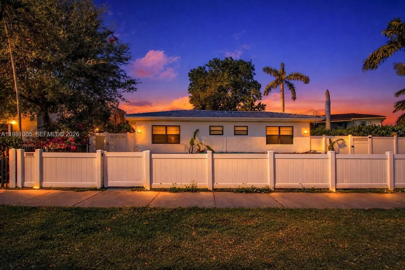 715 Ne 92nd St, Miami Shores, Florida 33138, Miami Shores, Florida 33138, ,Residential Income,For Sale,715 Ne 92nd St, Miami Shores, Florida 33138,A11981005
