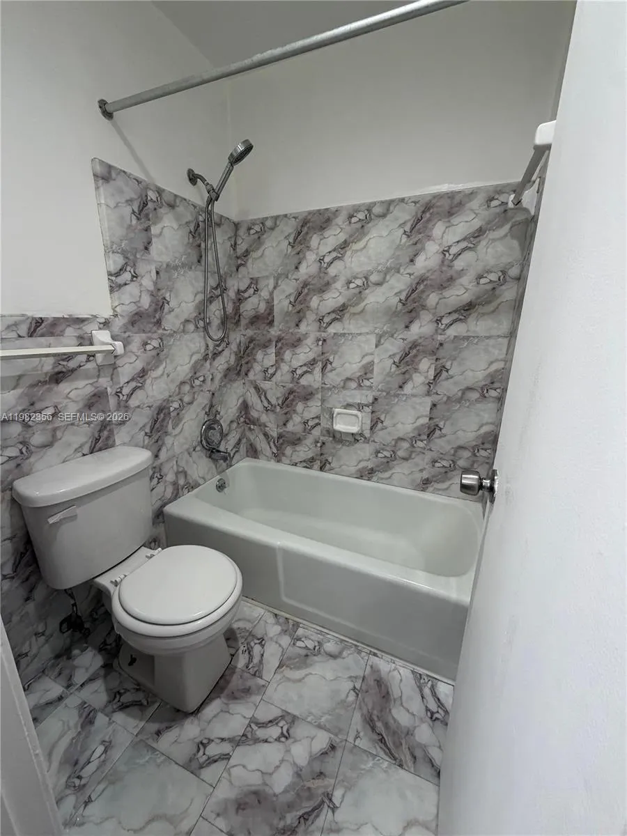 4121 Nw 30th Ter 1, Lauderdale Lakes, Florida 3330, Lauderdale Lakes, Florida 33309, 1 Bedroom Bedrooms, ,1 BathroomBathrooms,Residential Lease,For Rent,4121 Nw 30th Ter 1, Lauderdale Lakes, Florida 3330,A11982356