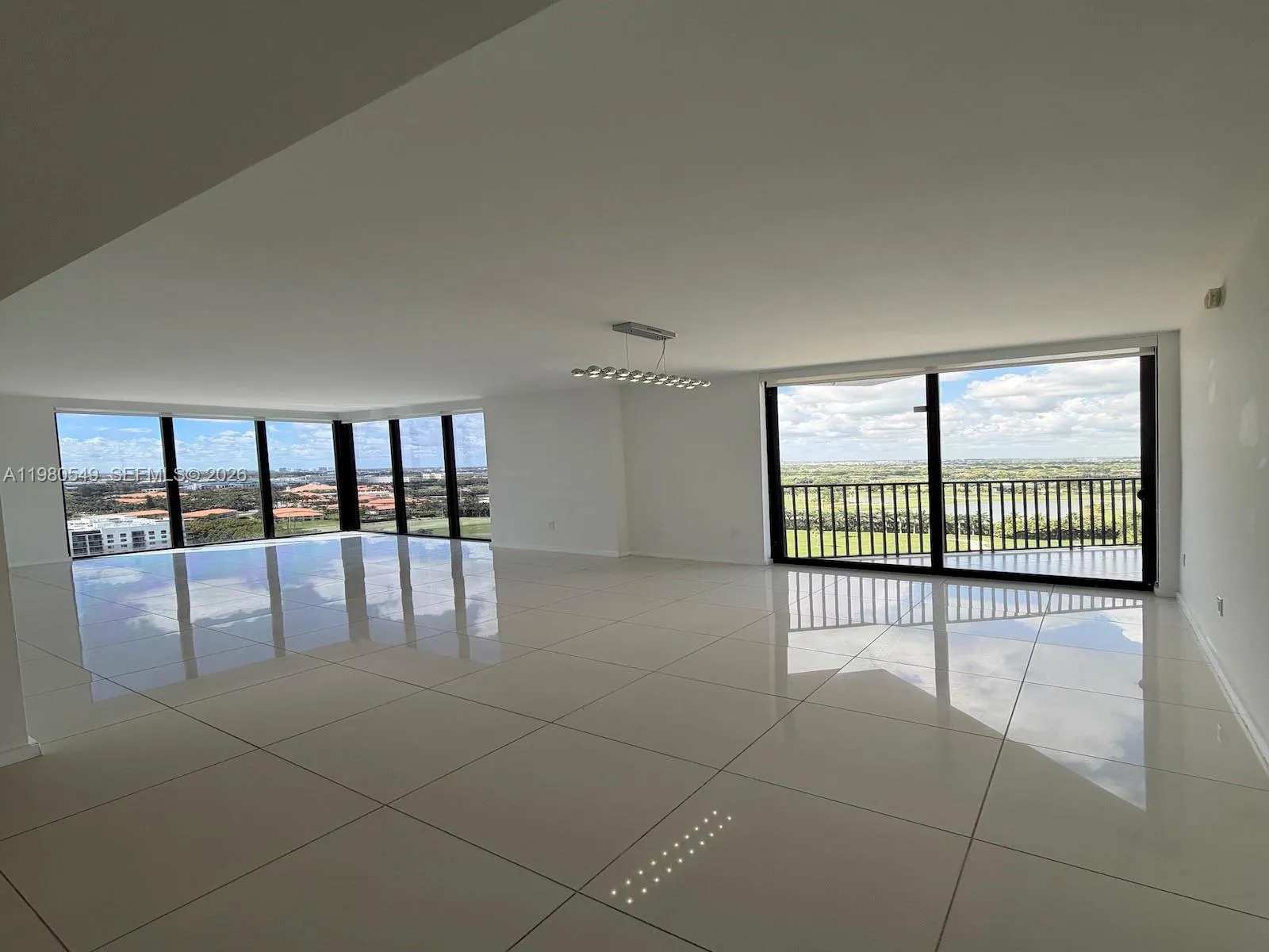 5252 Nw 85th Ave 1902, Doral, Florida 33166, Doral, Florida 33166, 3 Bedrooms Bedrooms, ,2 BathroomsBathrooms,Residential Lease,For Rent,5252 Nw 85th Ave 1902, Doral, Florida 33166,A11980549