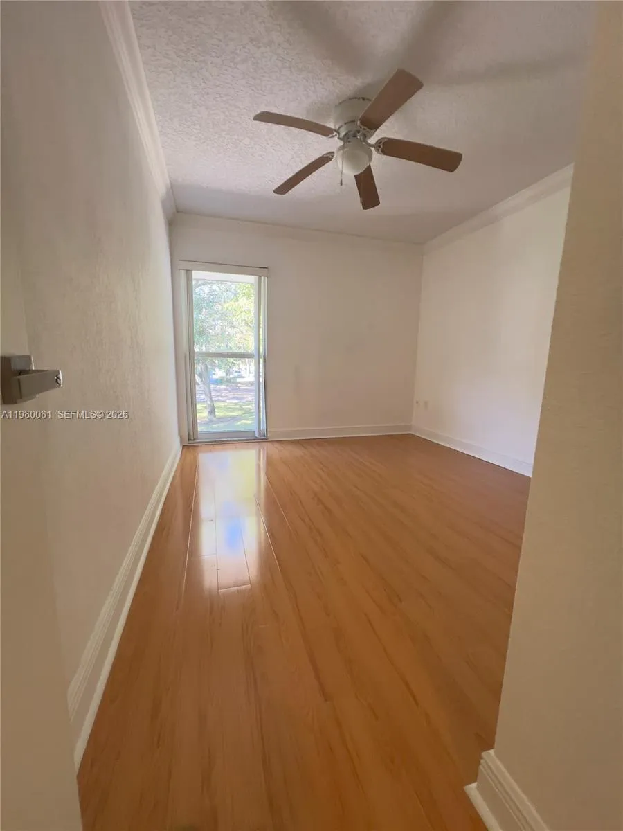 3302 Farragut St 5f, Hollywood, Florida 33021, Hollywood, Florida 33021, 4 Bedrooms Bedrooms, ,2 BathroomsBathrooms,Residential,For Sale,3302 Farragut St 5f, Hollywood, Florida 33021,A11980081
