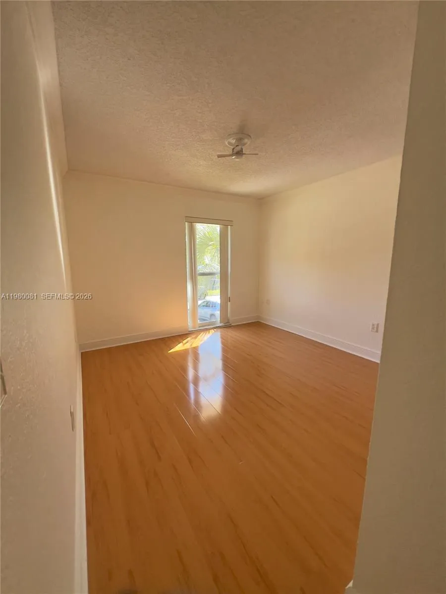 3302 Farragut St 5f, Hollywood, Florida 33021, Hollywood, Florida 33021, 4 Bedrooms Bedrooms, ,2 BathroomsBathrooms,Residential,For Sale,3302 Farragut St 5f, Hollywood, Florida 33021,A11980081