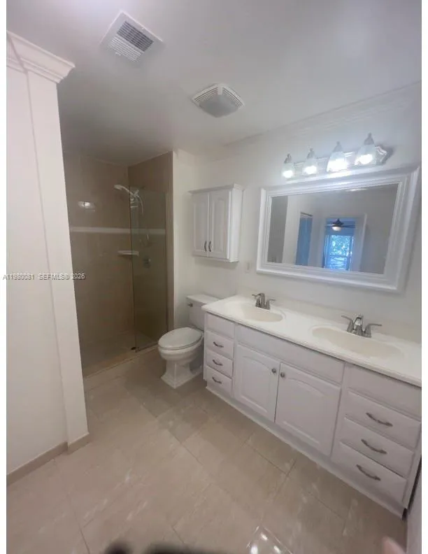 3302 Farragut St 5f, Hollywood, Florida 33021, Hollywood, Florida 33021, 4 Bedrooms Bedrooms, ,2 BathroomsBathrooms,Residential,For Sale,3302 Farragut St 5f, Hollywood, Florida 33021,A11980081