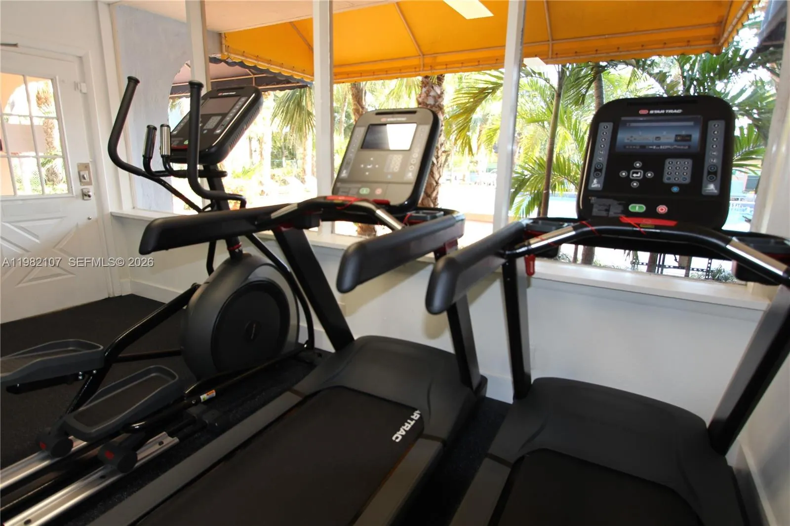 4550 Nw 9th St 815e, Miami, Florida 33126, Miami, Florida 33126, 1 Bedroom Bedrooms, ,1 BathroomBathrooms,Residential Lease,For Rent,4550 Nw 9th St 815e, Miami, Florida 33126,A11982107