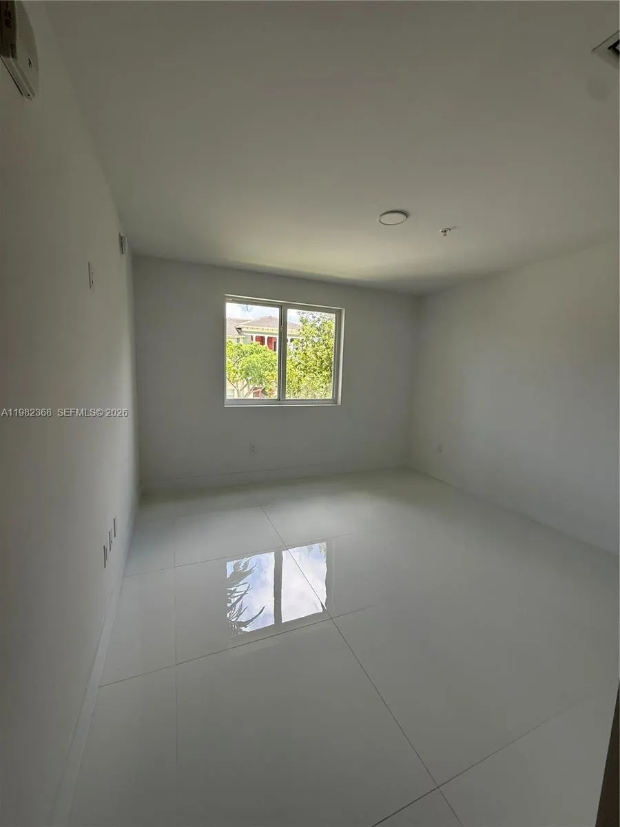 10950 Nw 82nd St 106, Doral, Florida 33178, Doral, Florida 33178, 1 Bedroom Bedrooms, ,1 BathroomBathrooms,Residential Lease,For Rent,10950 Nw 82nd St 106, Doral, Florida 33178,A11982368