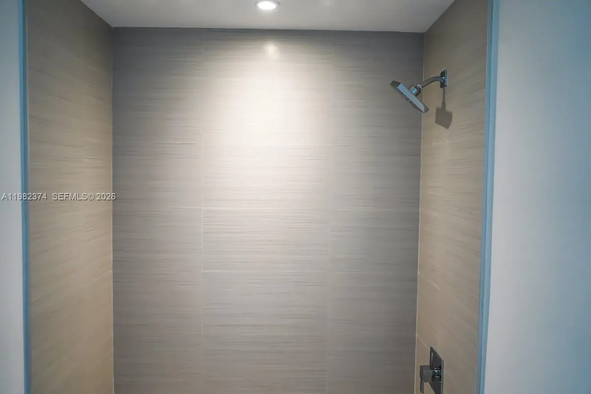 1010 Sw 2nd Ave 1007, Miami, Florida 33130, Miami, Florida 33130, 1 Bedroom Bedrooms, ,1 BathroomBathrooms,Residential Lease,For Rent,1010 Sw 2nd Ave 1007, Miami, Florida 33130,A11982374