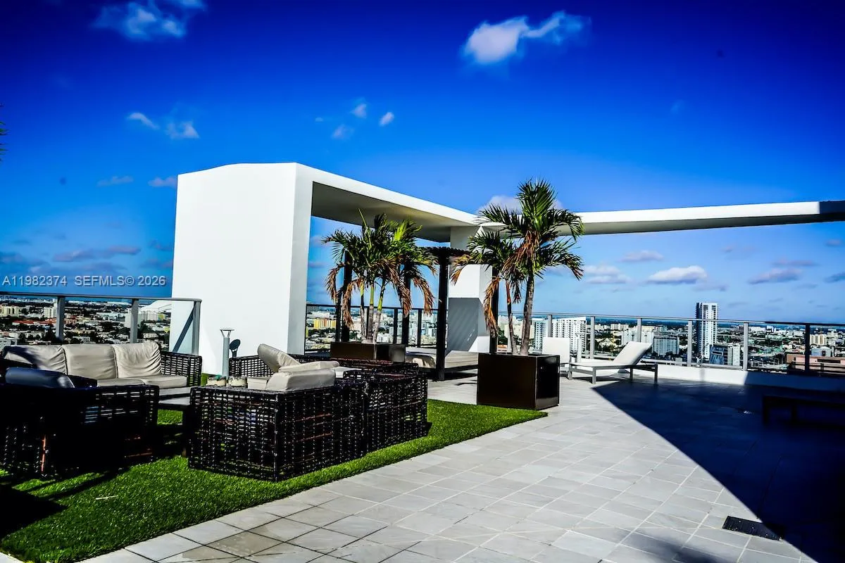 1010 Sw 2nd Ave 1007, Miami, Florida 33130, Miami, Florida 33130, 1 Bedroom Bedrooms, ,1 BathroomBathrooms,Residential Lease,For Rent,1010 Sw 2nd Ave 1007, Miami, Florida 33130,A11982374