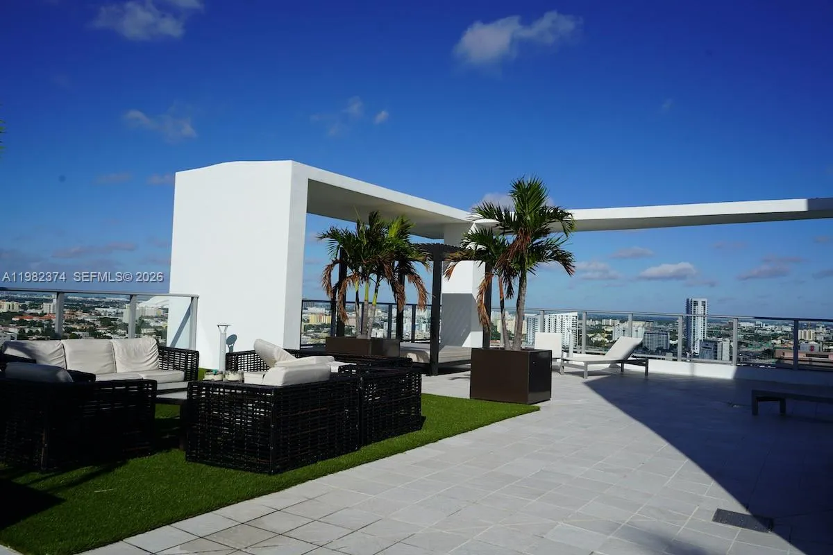 1010 Sw 2nd Ave 1007, Miami, Florida 33130, Miami, Florida 33130, 1 Bedroom Bedrooms, ,1 BathroomBathrooms,Residential Lease,For Rent,1010 Sw 2nd Ave 1007, Miami, Florida 33130,A11982374