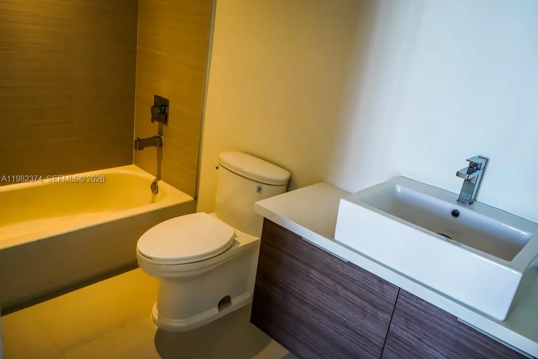 1010 Sw 2nd Ave 1007, Miami, Florida 33130, Miami, Florida 33130, 1 Bedroom Bedrooms, ,1 BathroomBathrooms,Residential Lease,For Rent,1010 Sw 2nd Ave 1007, Miami, Florida 33130,A11982374