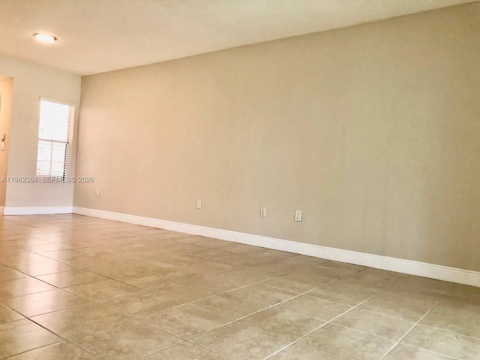2557 Centergate Dr 103, Miramar, Florida 33025, Miramar, Florida 33025, 1 Bedroom Bedrooms, ,1 BathroomBathrooms,Residential Lease,For Rent,2557 Centergate Dr 103, Miramar, Florida 33025,A11982384