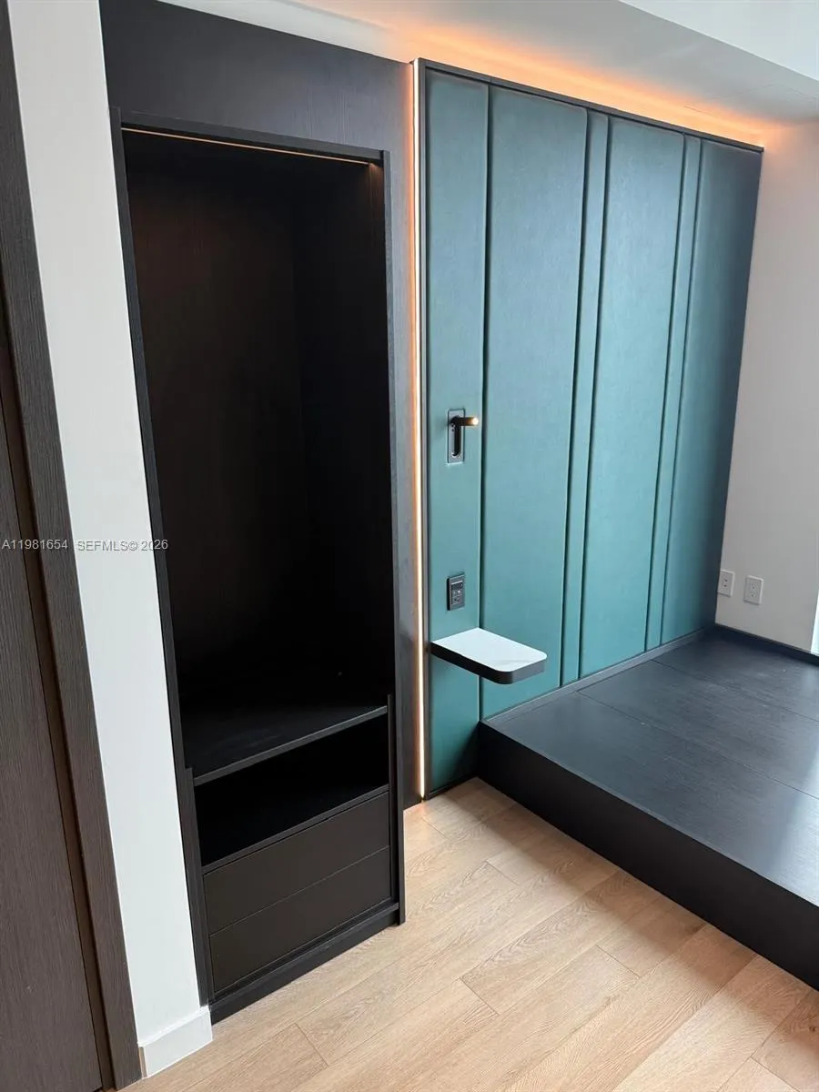 20 Ne 11th St 2606b, Miami, Florida 33132, Miami, Florida 33132, 1 Room Rooms,1 BathroomBathrooms,Residential,For Sale,20 Ne 11th St 2606b, Miami, Florida 33132,A11981654