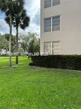 9501 Seagrape Dr 101, Davie, Florida 33324, Davie, Florida 33324, 3 Bedrooms Bedrooms, ,2 BathroomsBathrooms,Residential,For Sale,9501 Seagrape Dr 101, Davie, Florida 33324,A11982367