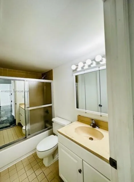 1621 Collins Ave 706, Miami Beach, Florida 33139, Miami Beach, Florida 33139, 2 Bedrooms Bedrooms, ,2 BathroomsBathrooms,Residential Lease,For Rent,1621 Collins Ave 706, Miami Beach, Florida 33139,A11982312