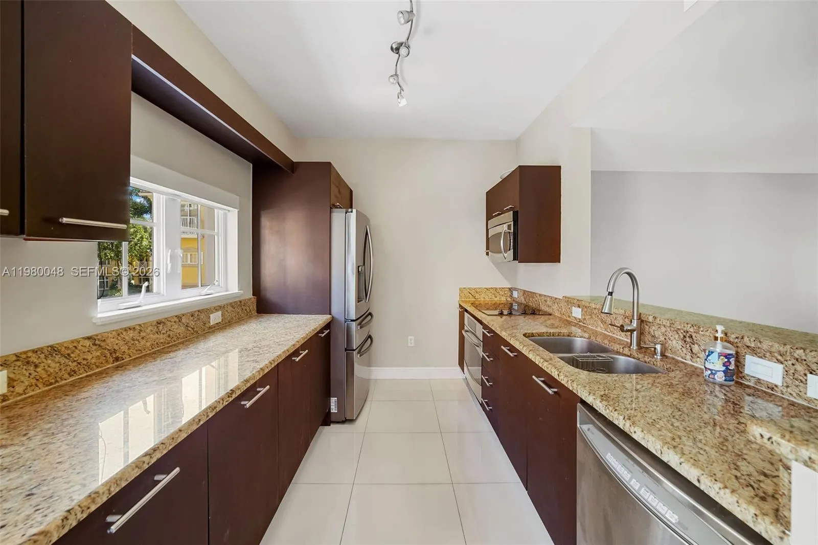 2729 Ne 184th Ln 2729, Aventura, Florida 33160, Aventura, Florida 33160, 2 Bedrooms Bedrooms, ,2 BathroomsBathrooms,Residential Lease,For Rent,2729 Ne 184th Ln 2729, Aventura, Florida 33160,A11980048