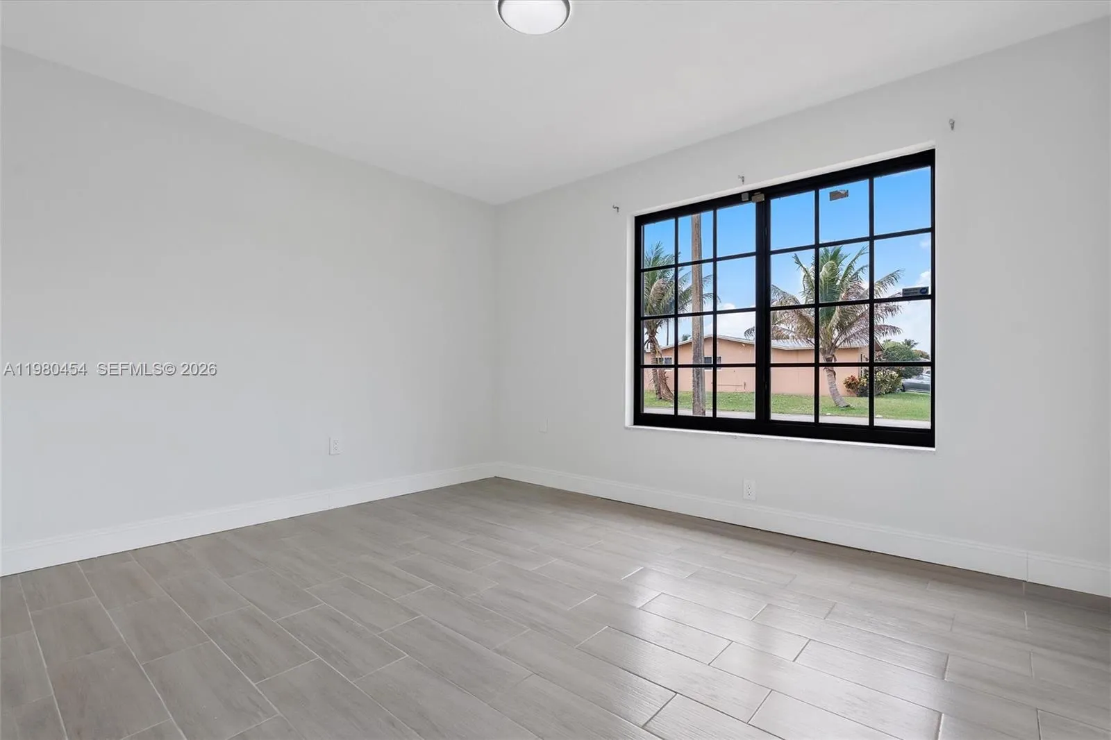 Guest Bedroom​​‌​​​​‌​​‌‌​‌‌​​​‌‌​‌​‌​‌​​​‌​​ 1