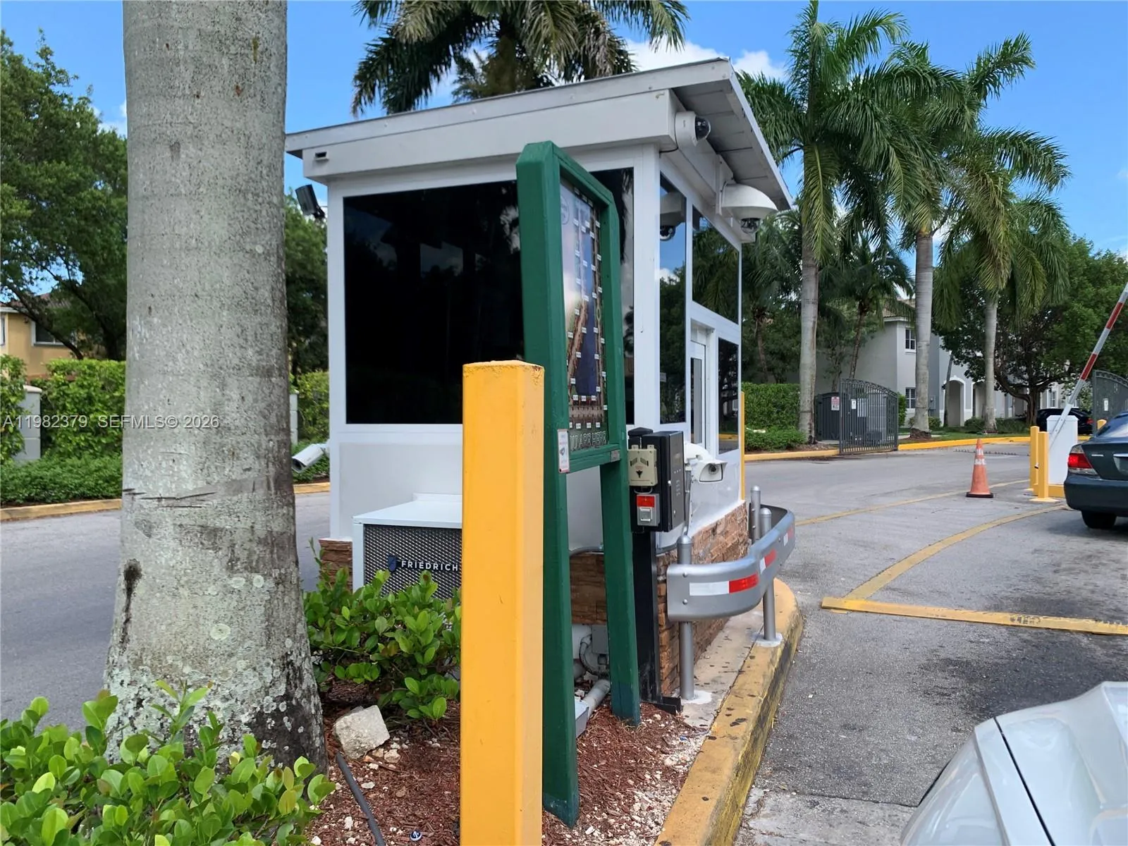 3001 Se 17th Ave 3001, Homestead, Florida 33035, Homestead, Florida 33035, 2 Bedrooms Bedrooms, ,2 BathroomsBathrooms,Residential Lease,For Rent,3001 Se 17th Ave 3001, Homestead, Florida 33035,A11982379