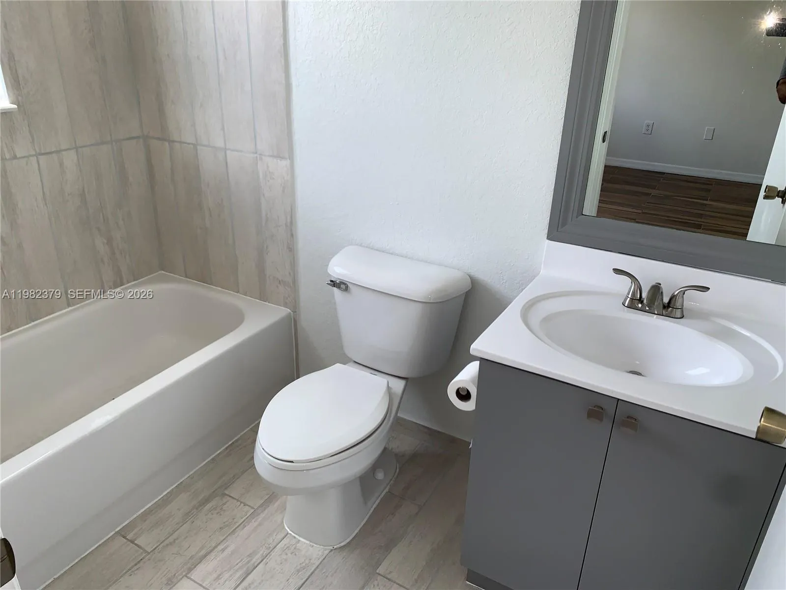 3001 Se 17th Ave 3001, Homestead, Florida 33035, Homestead, Florida 33035, 2 Bedrooms Bedrooms, ,2 BathroomsBathrooms,Residential Lease,For Rent,3001 Se 17th Ave 3001, Homestead, Florida 33035,A11982379