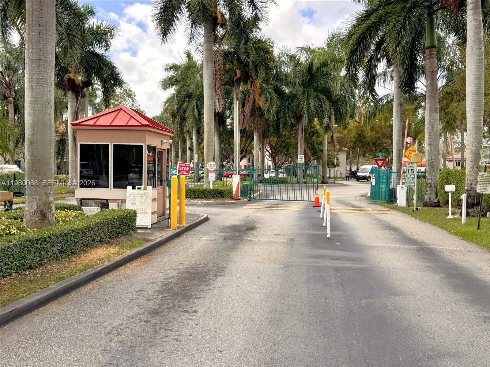 2920 Se 13th Ave 103-51, Homestead, Florida 33035, Homestead, Florida 33035, 2 Bedrooms Bedrooms, ,2 BathroomsBathrooms,Residential Lease,For Rent,2920 Se 13th Ave 103-51, Homestead, Florida 33035,A11980088