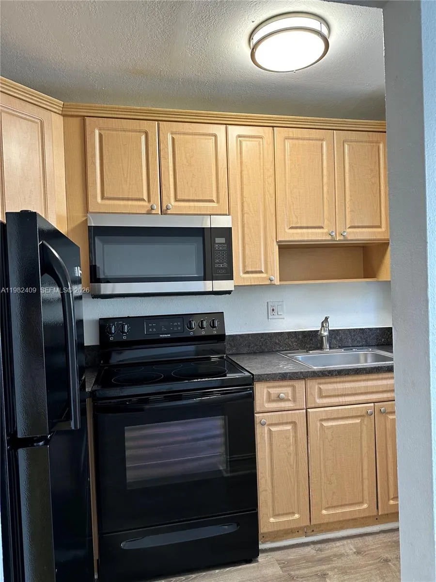 1400 Ne 56th St 109, Fort Lauderdale, Florida 3333, Fort Lauderdale, Florida 33334, 1 Bedroom Bedrooms, ,1 BathroomBathrooms,Residential Lease,For Rent,1400 Ne 56th St 109, Fort Lauderdale, Florida 3333,A11982409