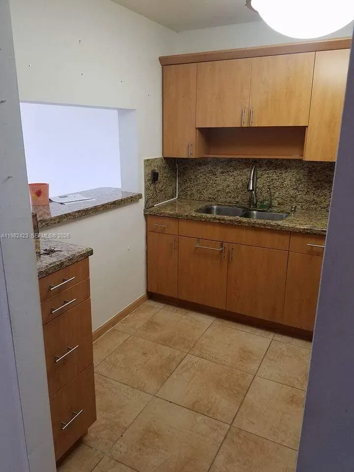 9682 Fontainebleau Blvd 202, Miami, Florida 33172, Miami, Florida 33172, 1 Bedroom Bedrooms, ,1 BathroomBathrooms,Residential,For Sale,9682 Fontainebleau Blvd 202, Miami, Florida 33172,A11982423